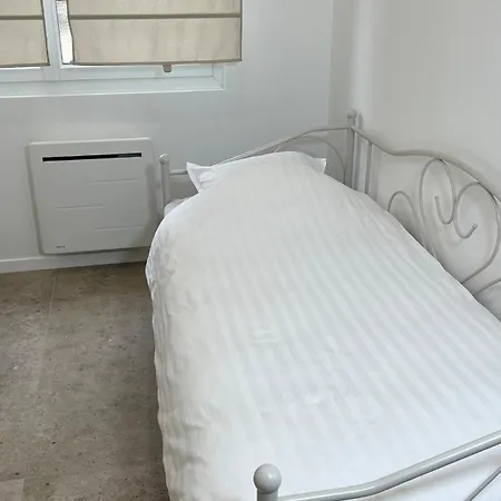 Vakantiehuis Maison Privee De 75M2 Avec Grand Parking, Roissy-Villepinte Mareil-en-France